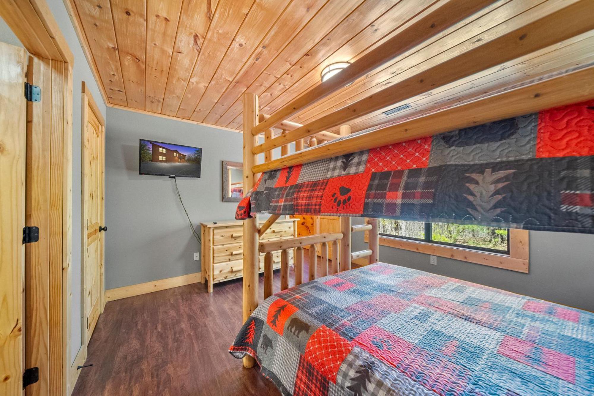 Stairway To Heaven Cabin By Staycating جاتلينبرج المظهر الخارجي الصورة